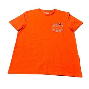 Yeti Men’s Vibrant Orange Tee with Pocket Size XL Short Sleeve Crew Nevk